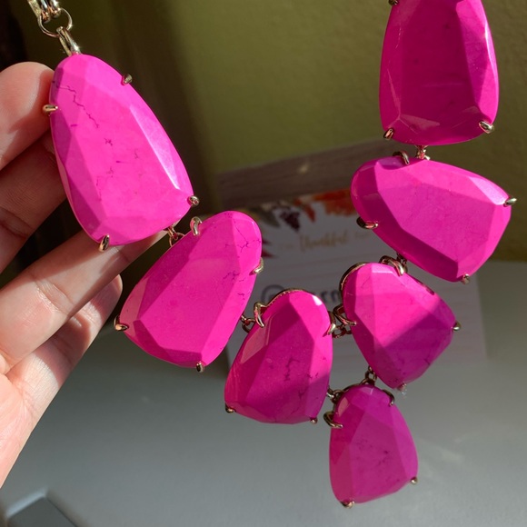 Kendra Scott Harlow statement necklace magenta neon pink rare barbie - Picture 4 of 11